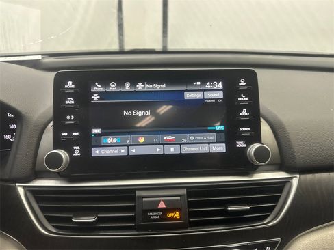 Used 2021 Honda Accord Touring image 29