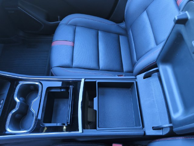 Used 2026 Chevrolet Traverse RS w/ LPO, Floor Liner Package AWD/4WD image 25