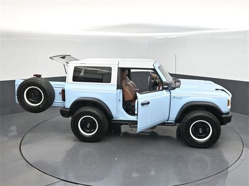 Used 2024 Ford Bronco Heritage Edition image 61