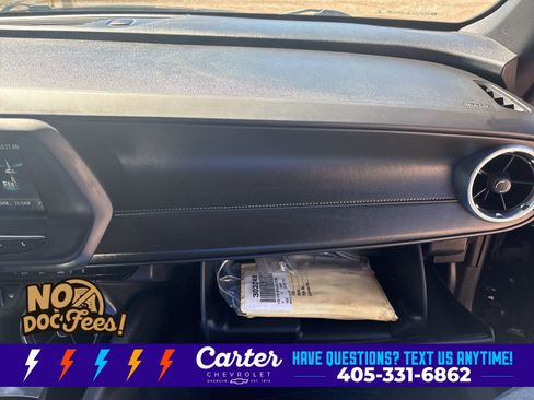 Used 2018 Chevrolet Camaro LT RWD image 12
