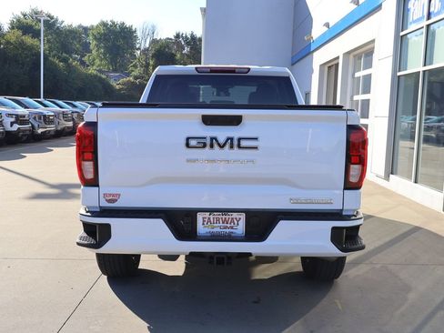 Used 2023 GMC Sierra 1500 Elevation w/ LPO, Elevation Black Package AWD/4WD image 9