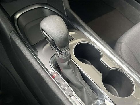Used 2024 Chevrolet Malibu LT image 31