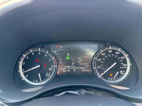 Used 2020 Toyota Highlander XLE image 39