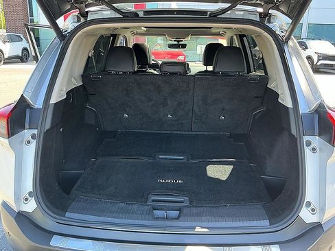 Certified 2022 Nissan Rogue SL w/ SL Premium Package FWD image 26
