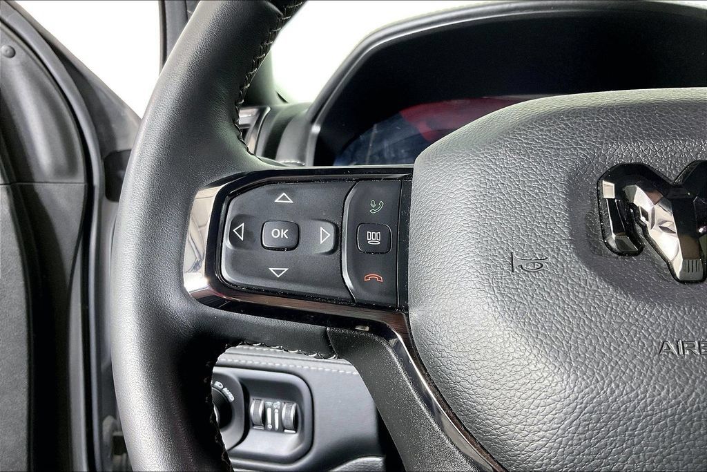 Used 2024 RAM 1500 Limited AWD/4WD image 24
