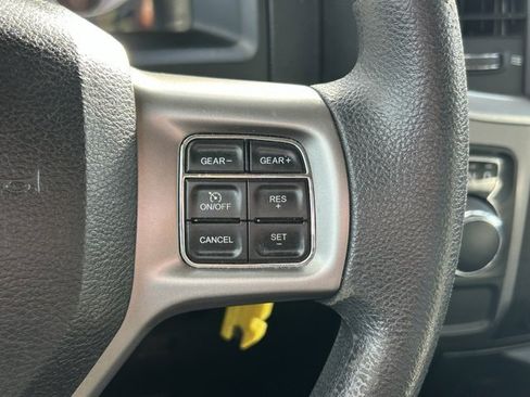 Used 2022 RAM 1500 Classic SLT image 22