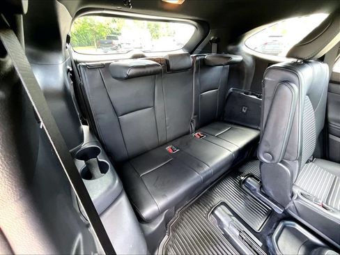 Used 2023 Toyota Highlander XSE AWD/4WD image 17