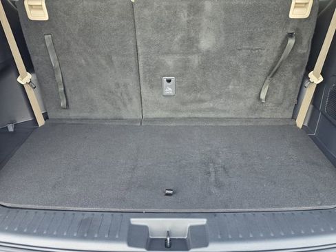 Certified 2025 Toyota Highlander XLE FWD image 28
