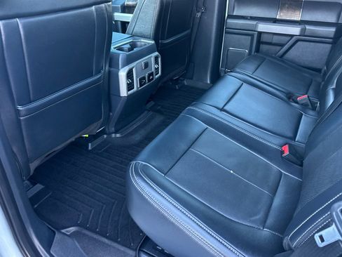 Used 2022 Ford F250 Lariat w/ Lariat Value Package image 14