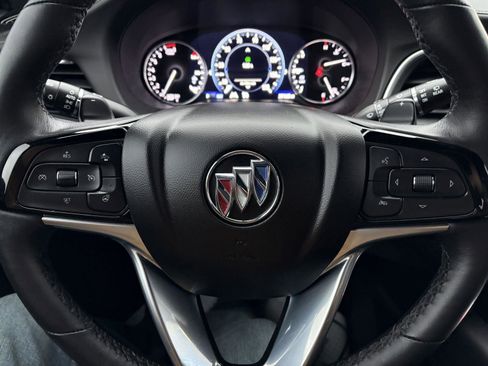 Used 2024 Buick Enclave Avenir w/ Avenir Technology Package image 19