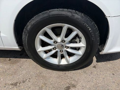 Used 2019 Dodge Grand Caravan SXT FWD image 13