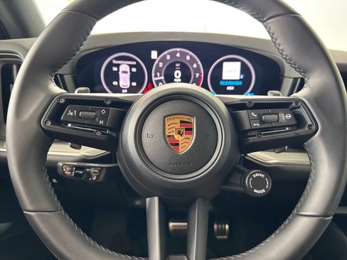Used 2026 Porsche Cayenne S AWD/4WD image 23