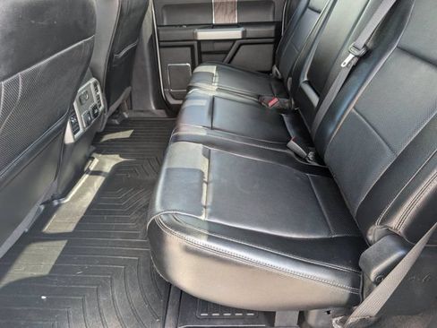 Used 2018 Ford F250 Lariat w/ Lariat Ultimate Package AWD/4WD image 31