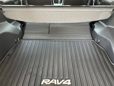 Used 2023 Toyota RAV4 XLE Premium FWD image 15