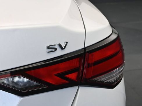 Used 2024 Nissan Sentra SV FWD image 12