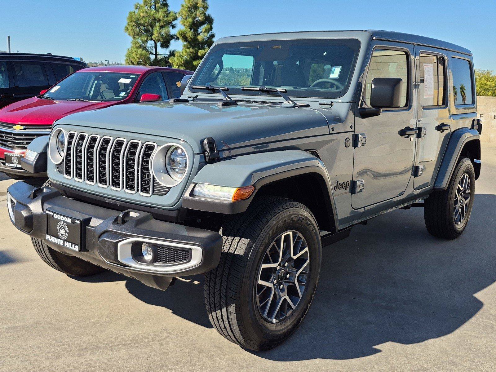 Certified 2026 Jeep Wrangler Unlimited Sahara AWD/4WD image 4
