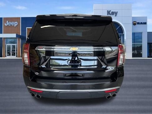 Used 2023 Chevrolet Suburban Premier AWD/4WD image 5
