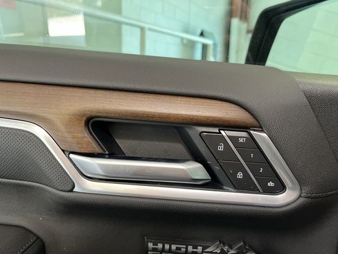 New 2026 Chevrolet Silverado 1500 High Country AWD/4WD image 30
