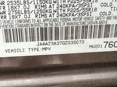 Used 2016 Mitsubishi Outlander SE image 2