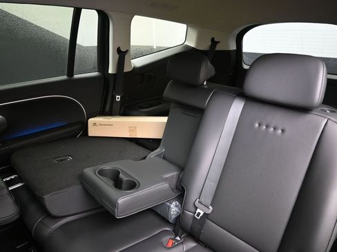 Used 2026 Hyundai Ioniq 9 SEL image 20