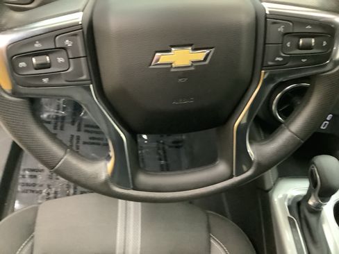 Used 2025 Chevrolet Blazer LT FWD image 14