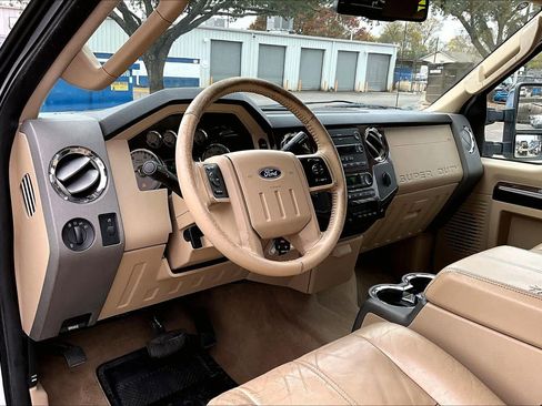 Used 2008 Ford F250 Lariat image 17
