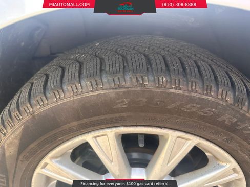 Used 2011 Buick Lucerne CXL FWD image 24