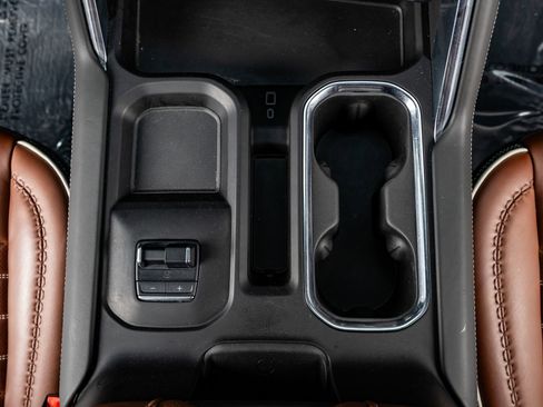 Used 2024 GMC Sierra 2500 Denali Ultimate w/ Max Trailering Package image 28