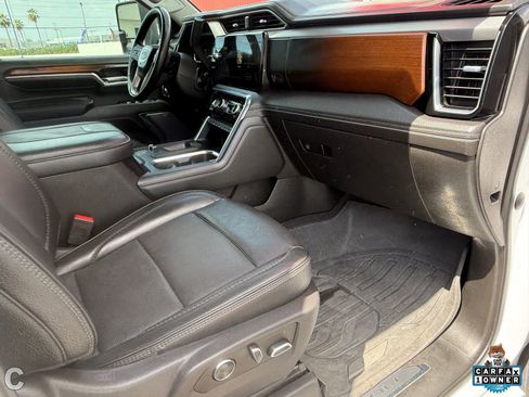 Used 2024 GMC Sierra 3500 Denali w/ Denali Reserve Package AWD/4WD image 9