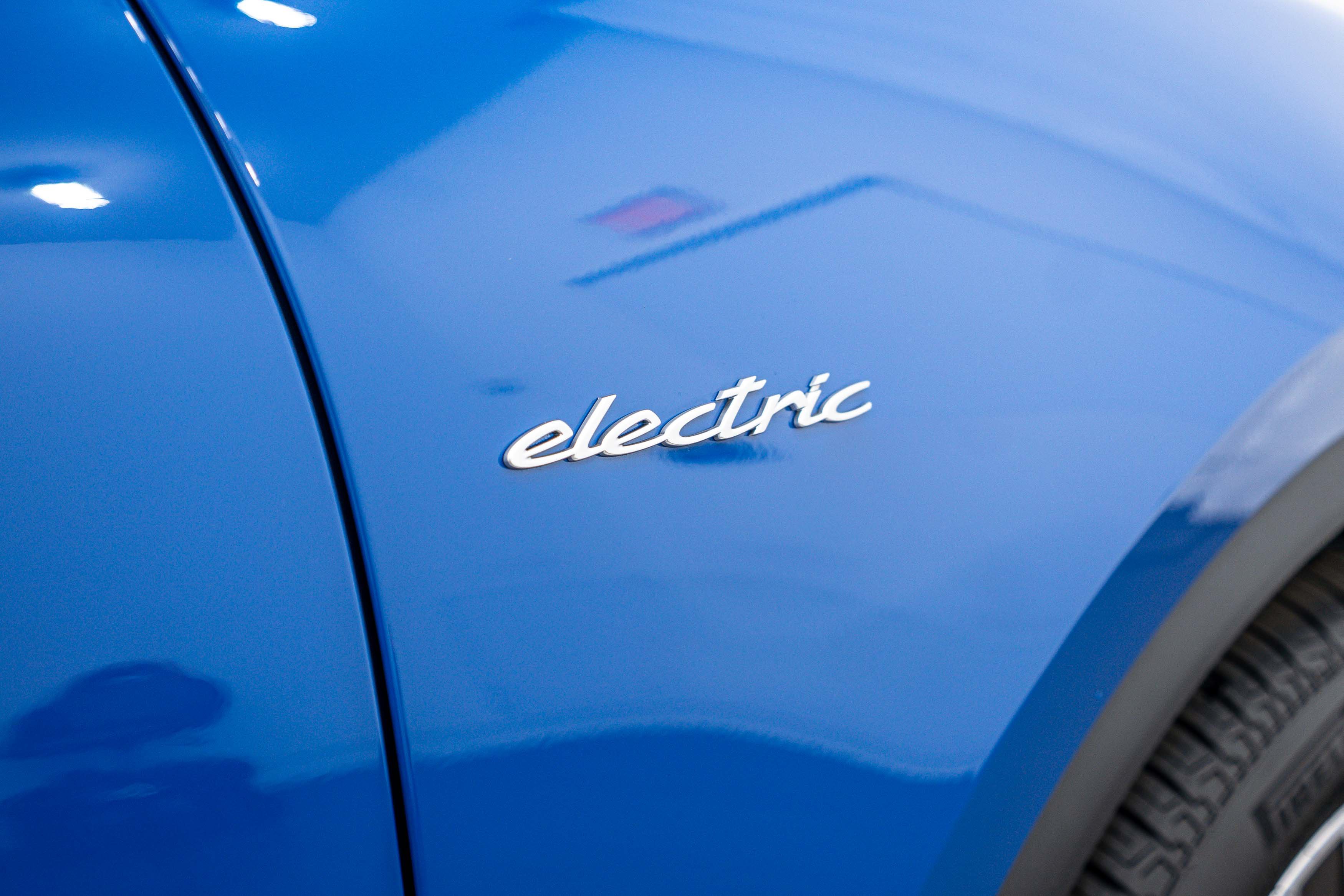 Certified 2026 Porsche Macan 4 Electric AWD/4WD image 24