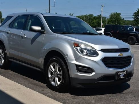 Used 2017 Chevrolet Equinox LS FWD image 10