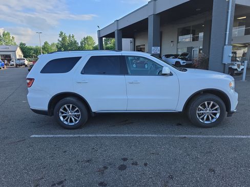 Used 2017 Dodge Durango SXT w/ Quick Order Package 23B AWD/4WD image 2