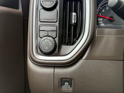 Used 2019 Chevrolet Silverado 1500 LT w/ Texas Edition RWD image 24