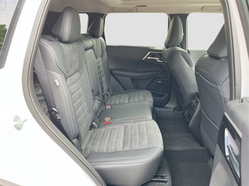 New 2025 Mitsubishi Outlander Trail Edition image 29