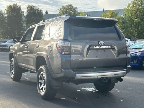 Used 2022 Toyota 4Runner TRD Off-Road Premium w/ Moonroof Package AWD/4WD image 2