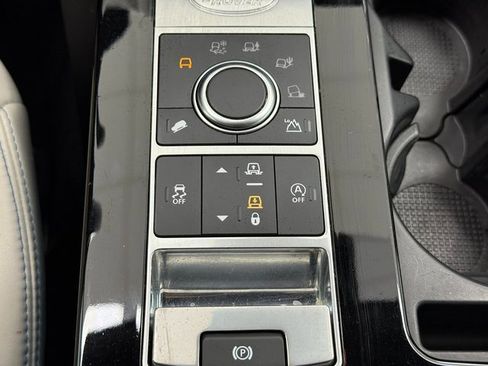 Used 2020 Land Rover Discovery HSE Luxury image 20