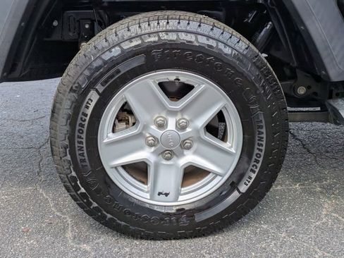 Certified 2020 Jeep Gladiator Sport w/ Quick Order Package 24S AWD/4WD image 7