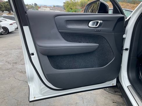 Used 2023 Volvo C40 P8 Recharge Plus AWD/4WD image 24