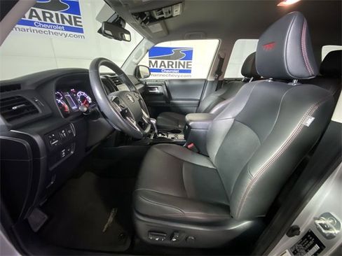 Used 2024 Toyota 4Runner TRD Off-Road Premium image 24