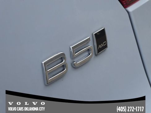 New 2026 Volvo XC40 B5 Ultra w/ Protection Package Premier AWD/4WD image 9