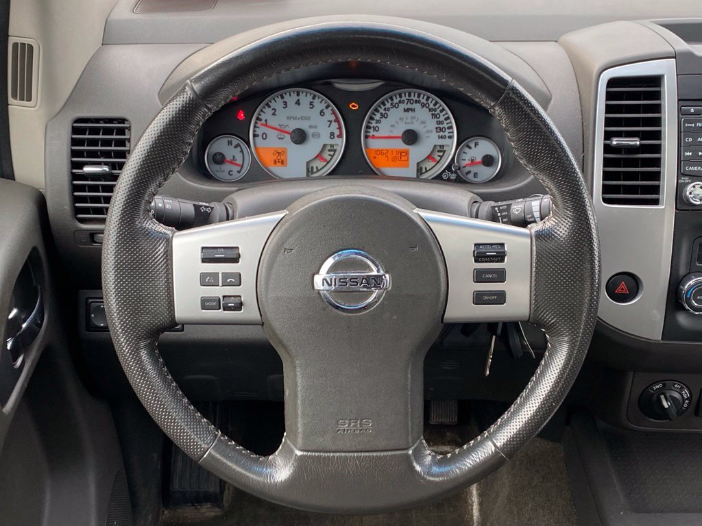 Used 2013 Nissan Frontier PRO-4X AWD/4WD image 21