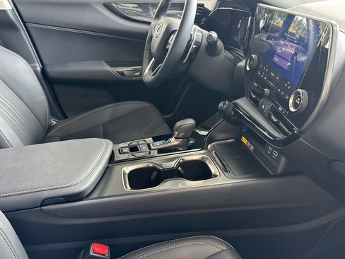 Certified 2026 Lexus NX 350h AWD w/ Accessory Package (Z1) image 20