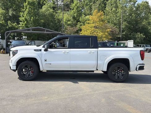 Used 2023 GMC Sierra 1500 AT4 w/ AT4 Premium Package AWD/4WD image 2