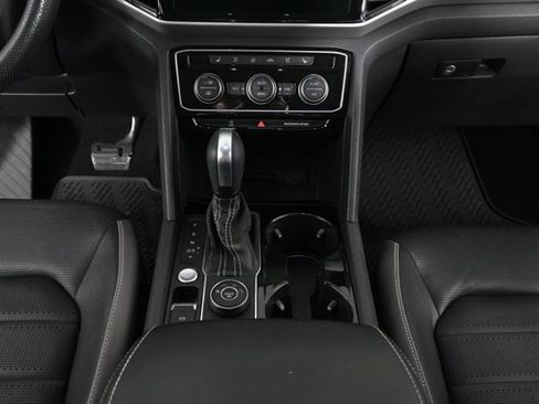 Certified 2022 Volkswagen Atlas SEL Premium image 20