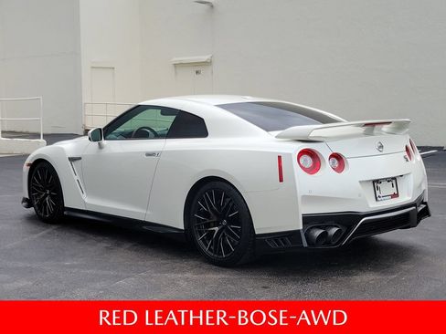Used 2021 Nissan GT-R Premium AWD/4WD image 8