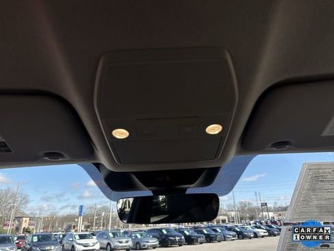 Used 2025 Nissan Kicks SR w/ Interior Electronics Package image 24