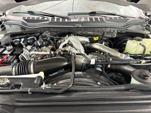 Used 2022 Ford F350 Platinum AWD/4WD image 30