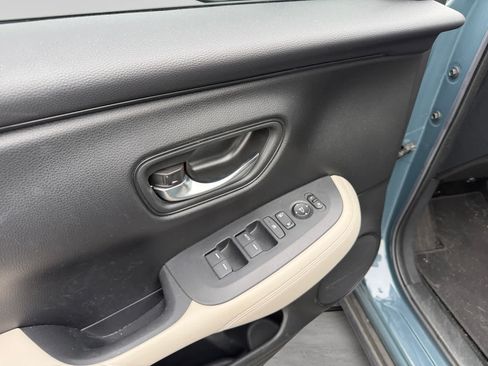 Used 2024 Honda HR-V LX image 10