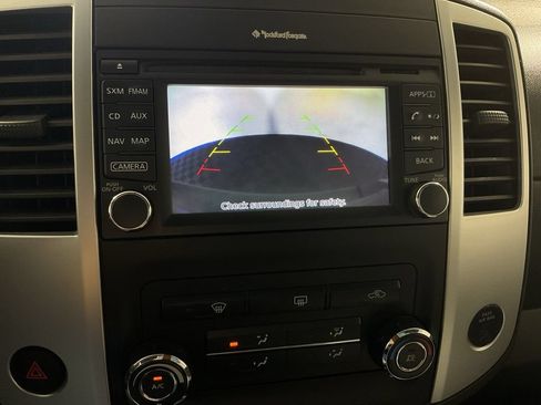 Used 2015 Nissan Xterra PRO-4X AWD/4WD image 5