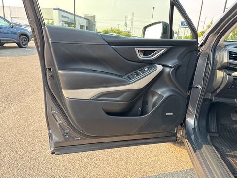 Used 2023 Subaru Forester Limited w/ Popular Package #3 AWD/4WD image 15